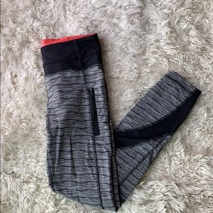 Lululemon Inspire Leggings (Size 4)
